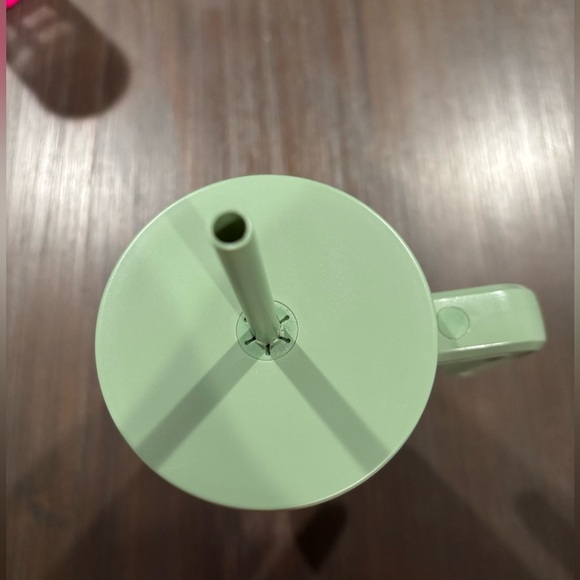 Hydrapeak Voyager Sage 40oz Stainless Steel Tumbler with Handle, Straw, and Lid! - Picture 4 of 6